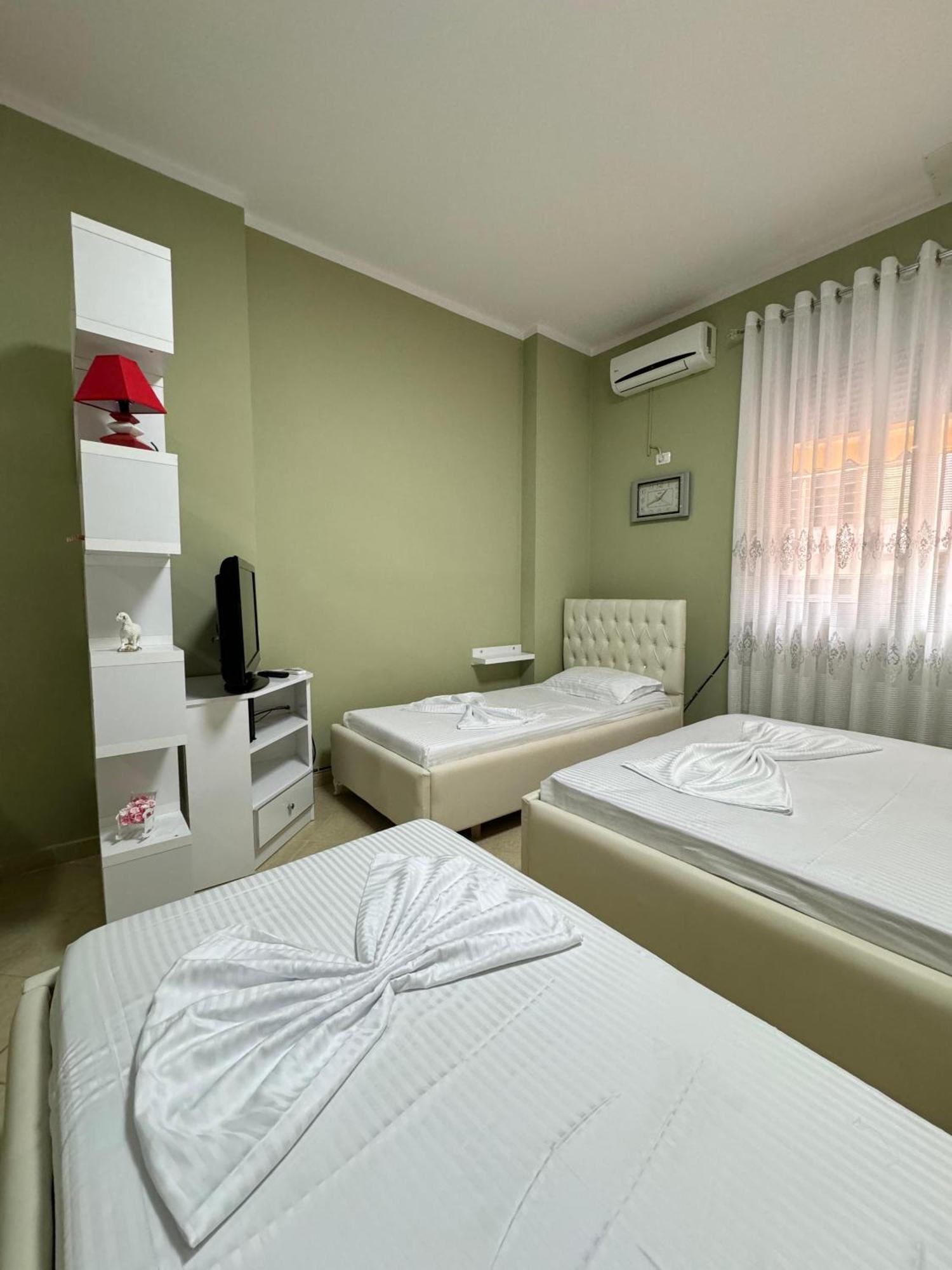 Solei Apartments Sarandë Exterior foto