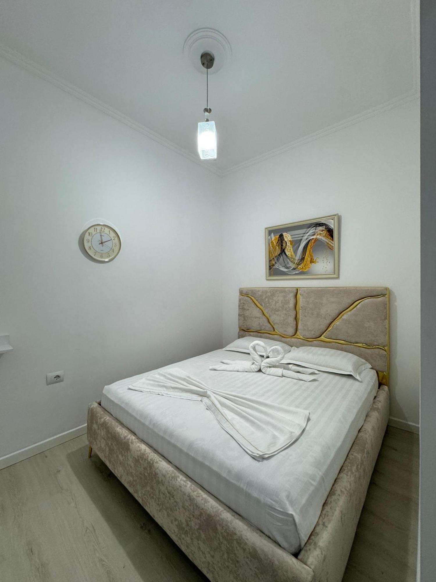 Solei Apartments Sarandë Exterior foto